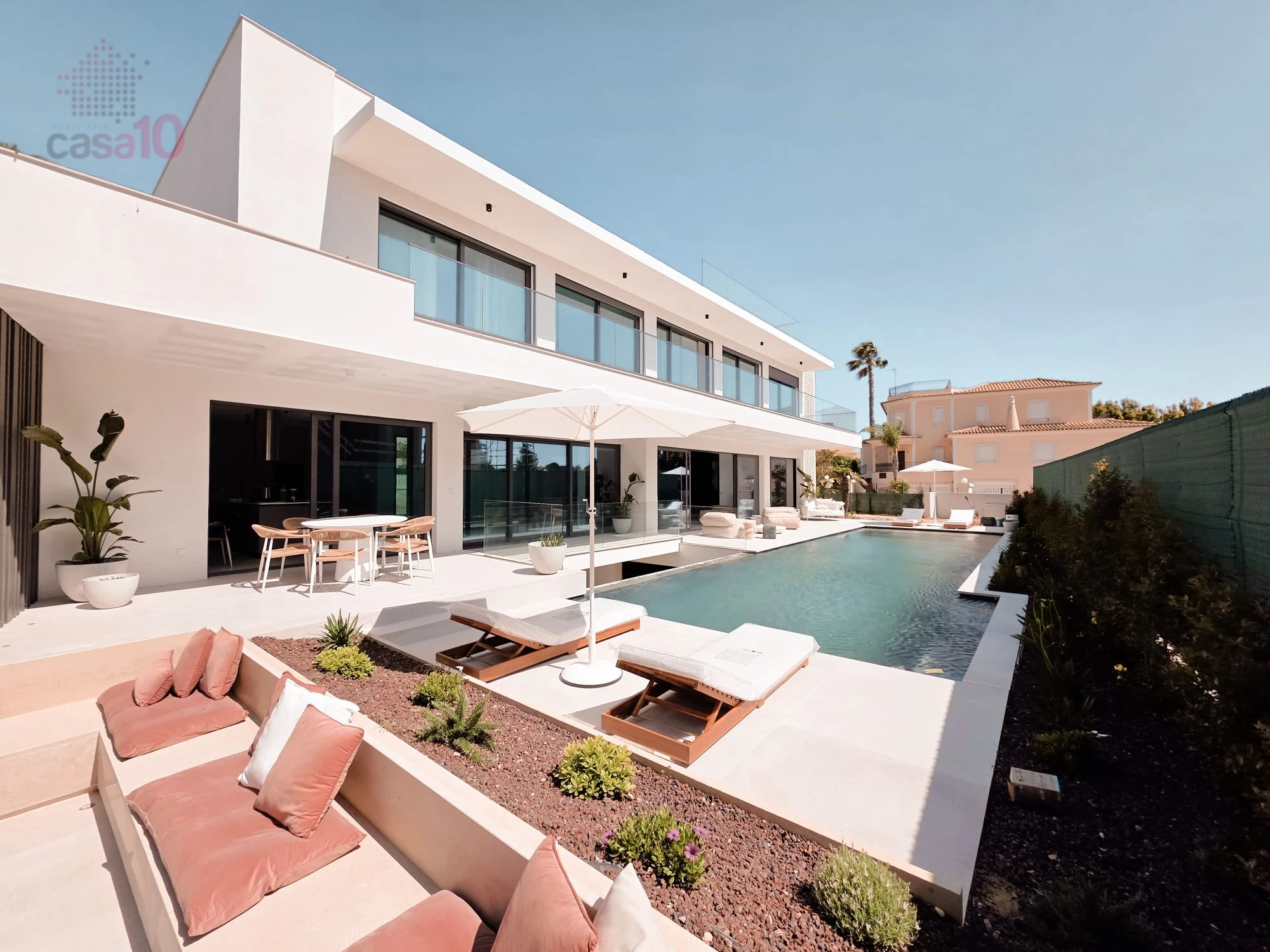 LUXURY 5 BEDROOM VILLA FOR SALE IN SÃO RAFAEL, ALBUFEIRA